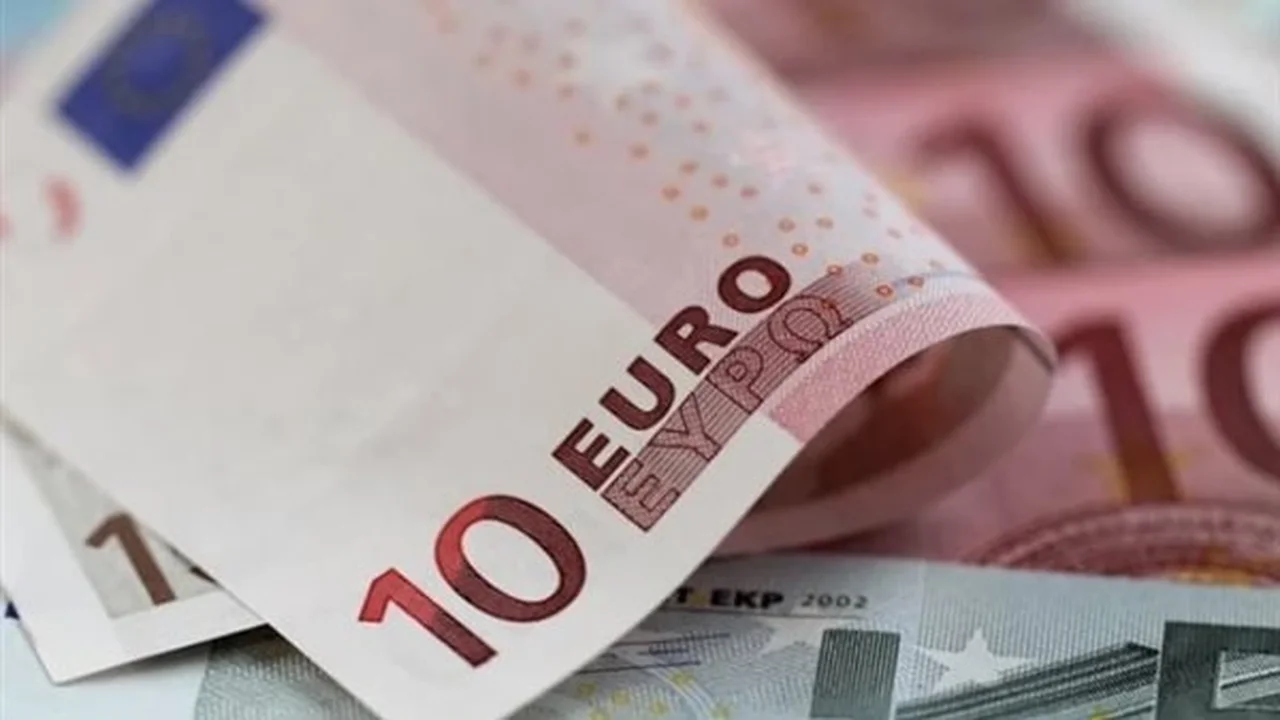 استقرار مفاجئ في سعر اليورو مقابل الجنيه داخل البنوك المصرية السبت